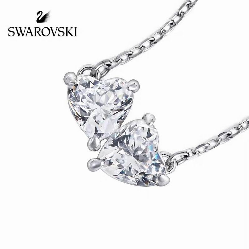 Swarovski Necklace 03lyr98
